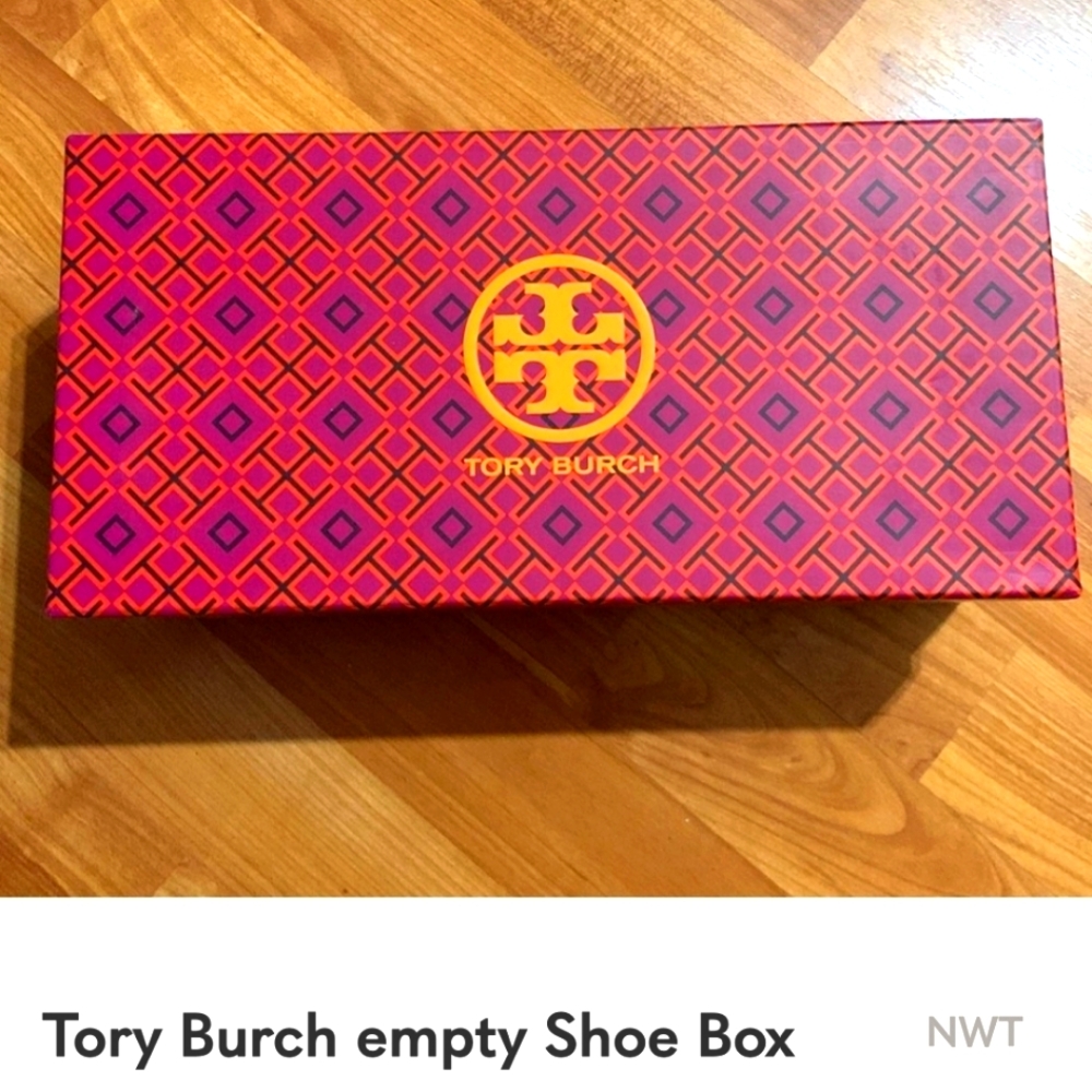 Tory Burch shopping bag & empty shoe box